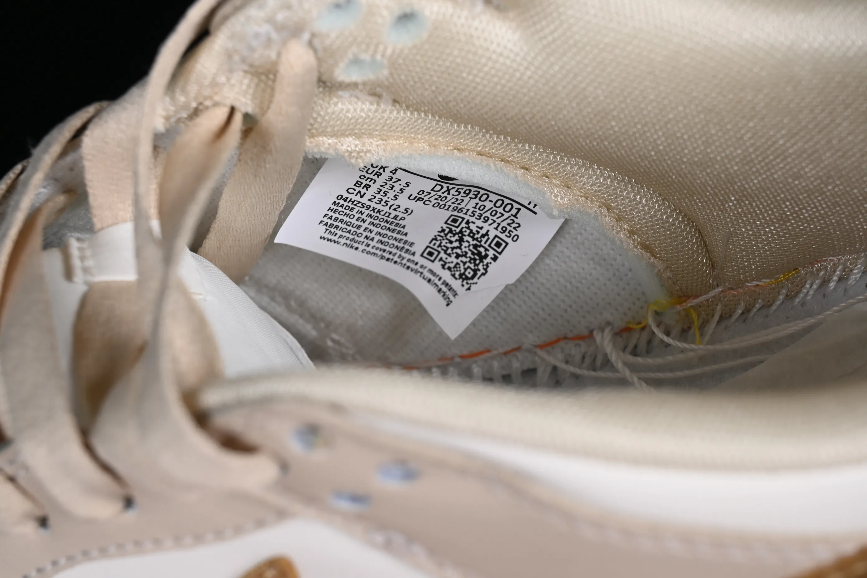 All categories Nk SB Dunk series Nk SB Dunk Low low-top sneakers F version Nk Dunk Low beige gold hook SB low-top sports and leisure sneakers DX5930-001